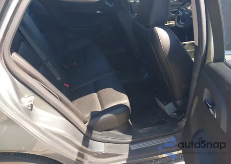 2016 Chevrolet Caprice Police z USA, uszkodzony, nr VIN 6G3NS5U20GL243876